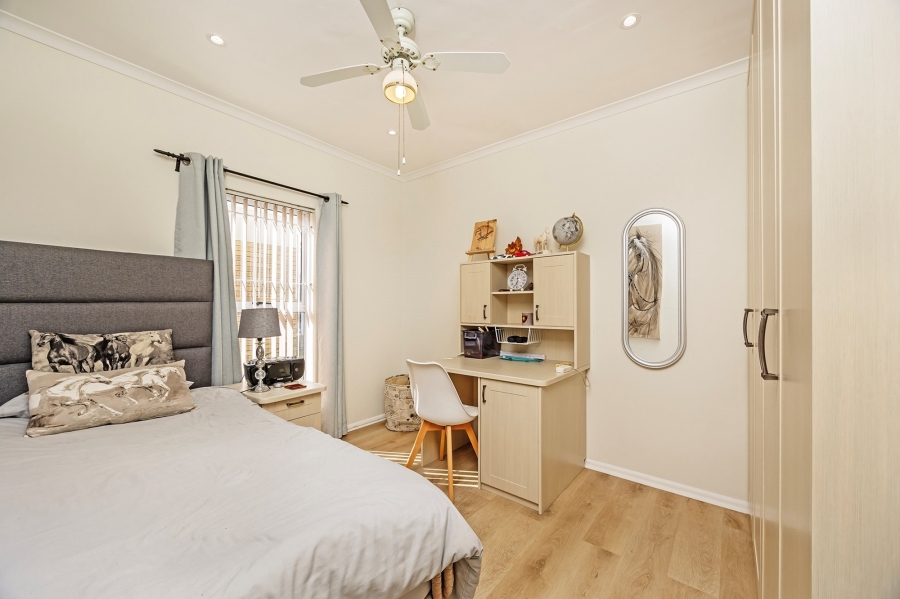 2 Bedroom Property for Sale in Protea Heights Western Cape